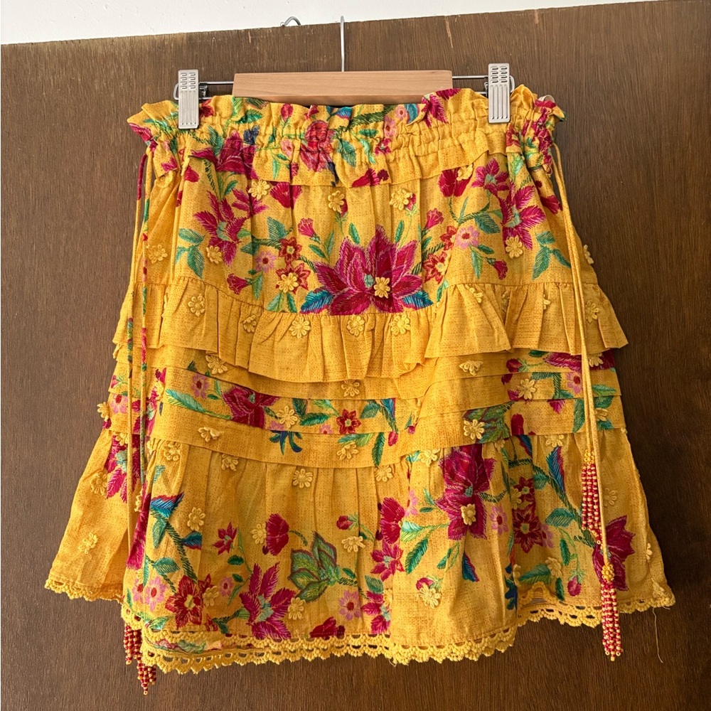FARM Rio Yellow Ruffled Mini Skirt Resort Wear - Picture 2 of 4